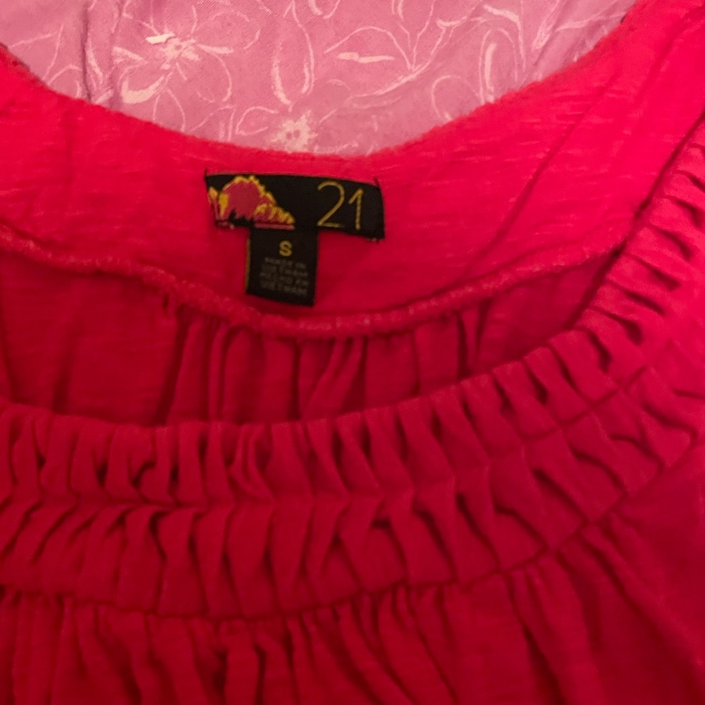 Last chance- donating today! 3/$10💕Pinkish red tank top - Picture 2 of 5